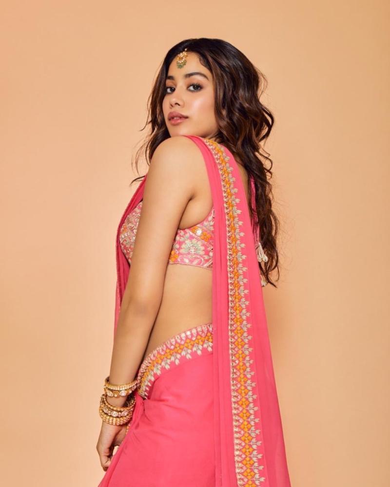 janhvi-kapoor-new-look-photos